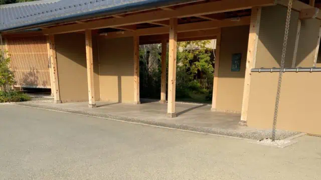 【気を遣わない！】ペットと泊まれる旅館　琵琶湖松の裏別邸